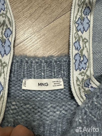 Топы женские mango