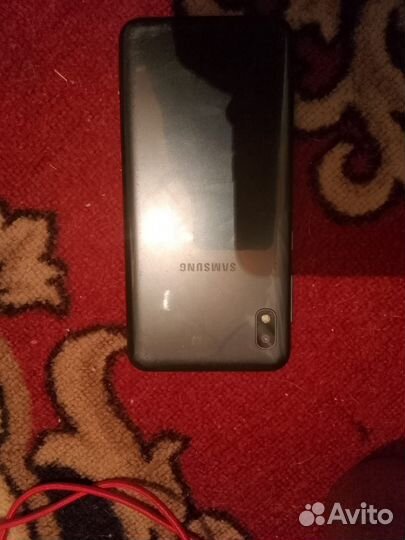 Samsung Galaxy A10, 2/32 ГБ