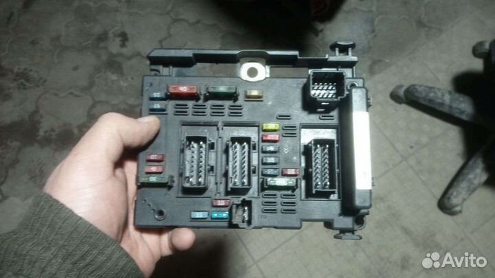 Блок Пежо 406