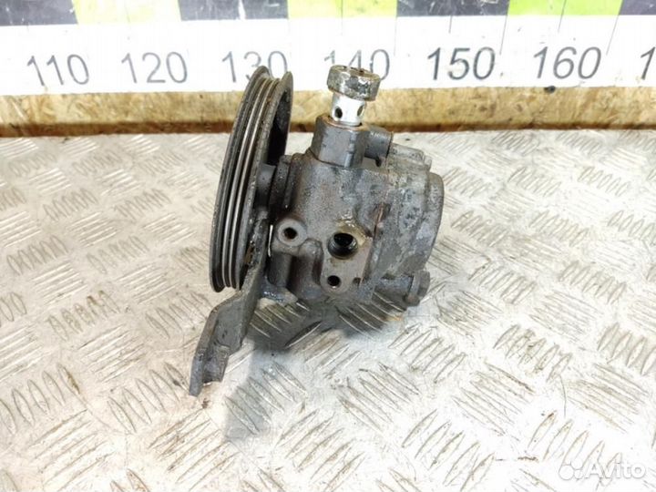 Гур эгур Toyota Corolla e10