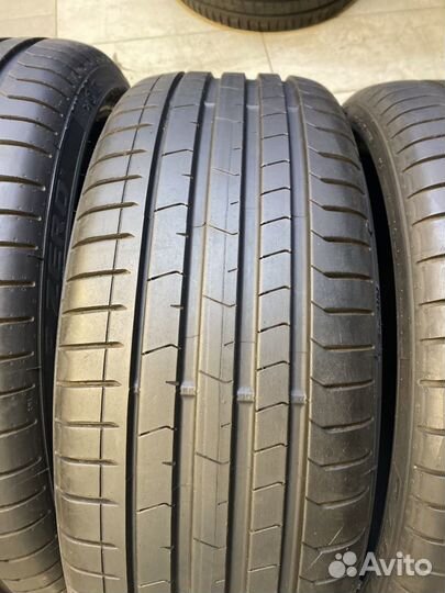 Pirelli P Zero PZ4 245/35 R19 и 275/30 R19