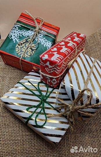 Новогодний декор в виде подарочных коробочек