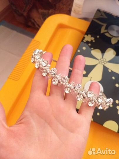 Диадемы, ободочки, гребни