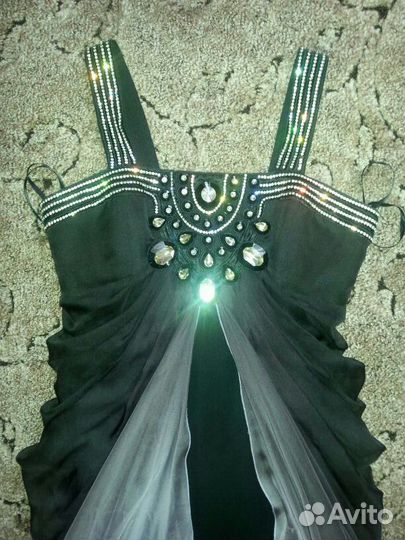 Вечернее платье