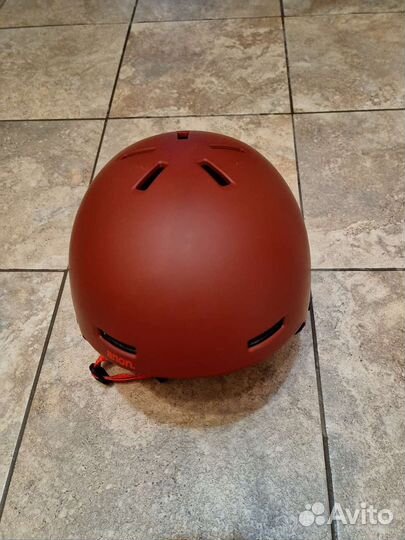 Шлем горнолыжный