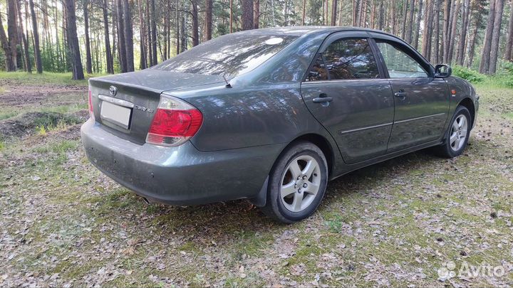 Toyota Camry 2.4 AT, 2005, 339 000 км