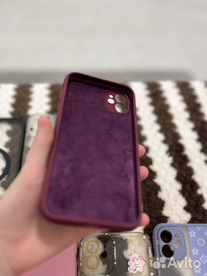 Чехлы на iPhone 11