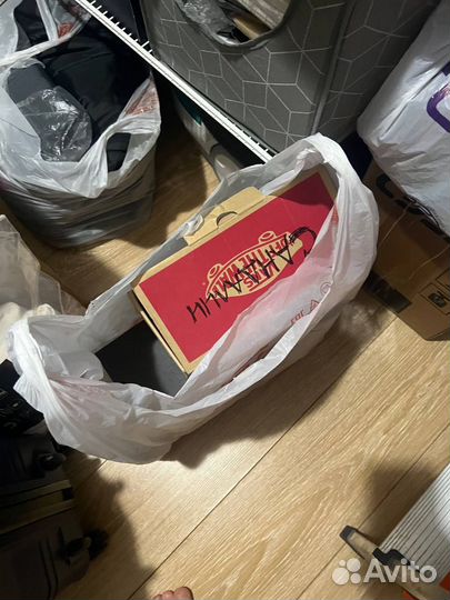 Несколько коробок от кросс (3 шт )