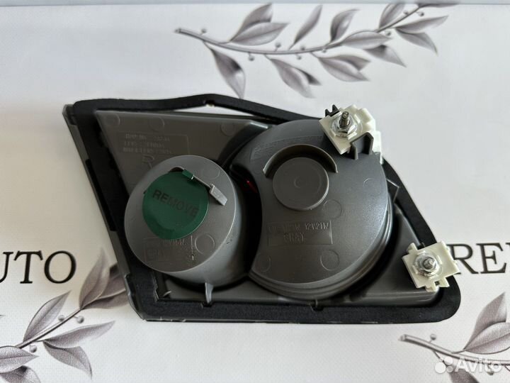 Mazda 6 GG фонарь задний правый внутренний 05-07