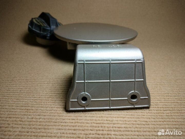 Лючок топливного бака Hyundai Solaris RB 2012