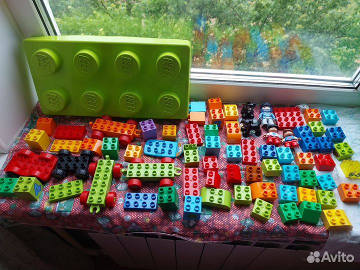 Lego duplo коробка с кубиками