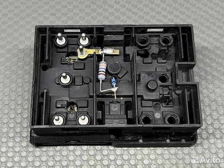 Блок кнопок BMW E32 E34 стеклоподьемника