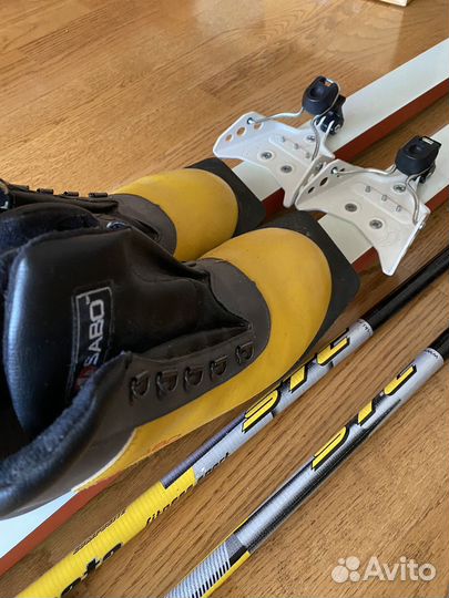 Беговые лыжи Elan с женскими ботинками