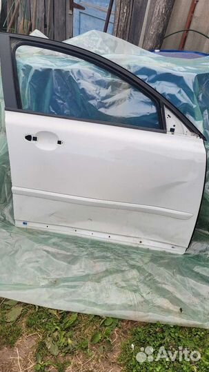 Дверь volvo s40 2011г