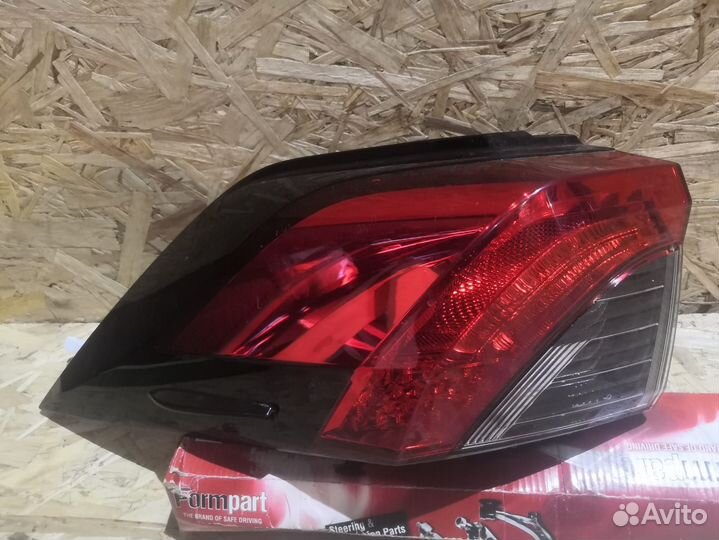 Фонарь в крыло задний левый Toyota RAV 4