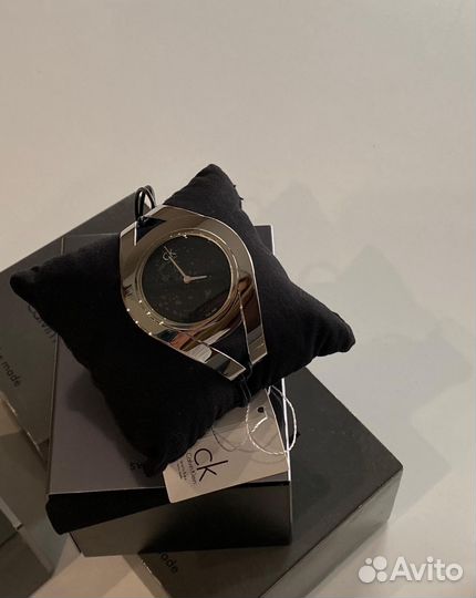 Calvin klein. Часы женские