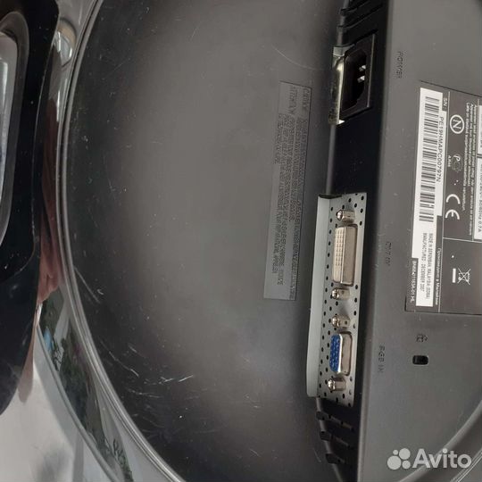 Монитор Samsung 932F