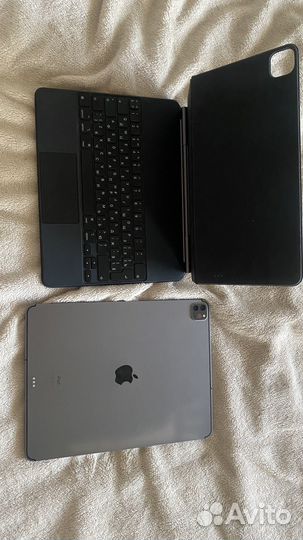 iPad pro 12.9 wi-fi+cellular с клавиатурой