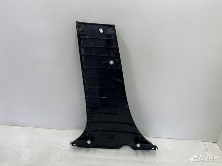 Накладка стойки внутренняя правая Toyota Camry