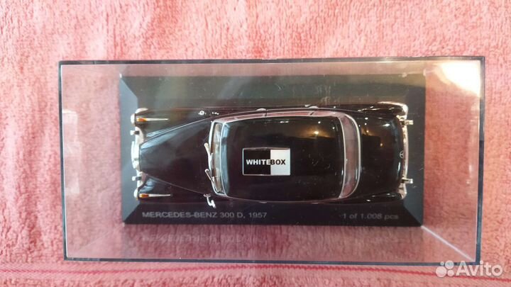 Модель автомобиля Mercedes Benz 300