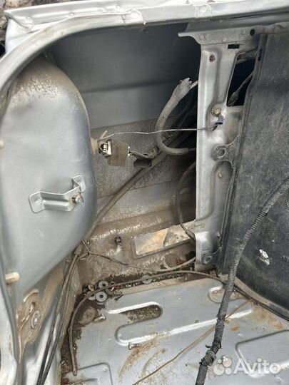 Задняя Левая четверть Хендай Акцент