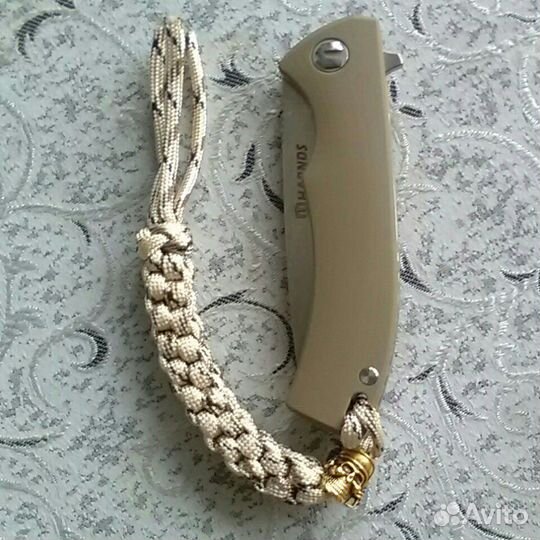 Темляк из паракорда с бусиной 