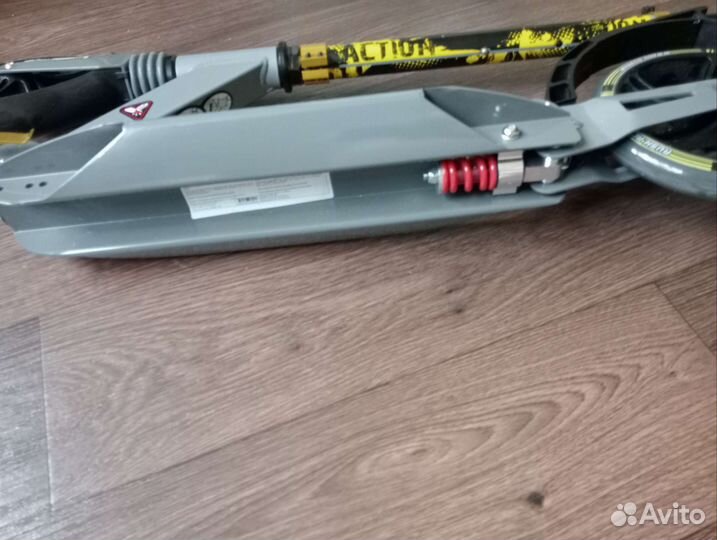 Новые Самокат с 2мя амортизаторами