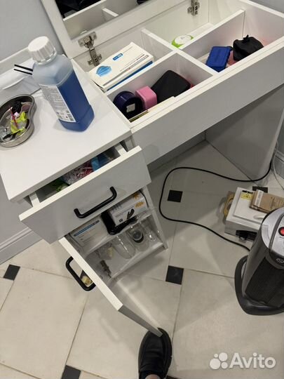 Туалетный столик с зеркалом бу