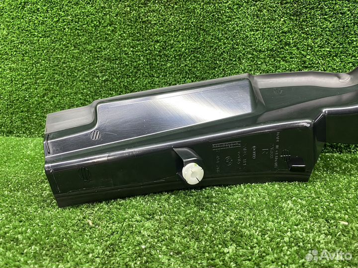 Накладка водосточного желобка правая BMW X7 G07