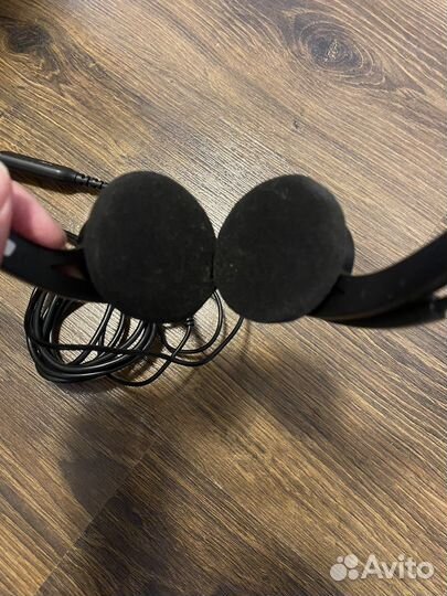 Наушники с шумоподавлением