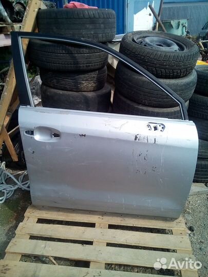 Передняя правая дверь Subaru Forester 3