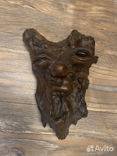 Маски из дерева Тайланд