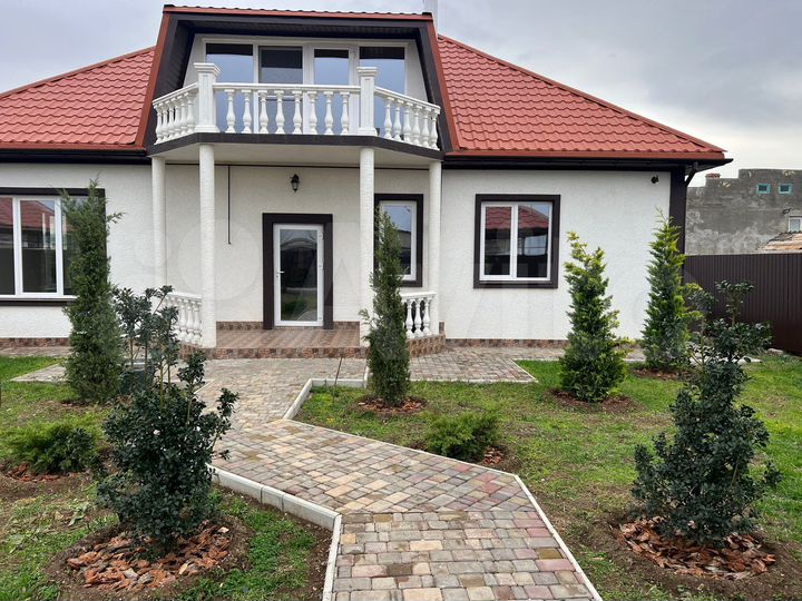 Дом 180 м² на участке 6 сот.