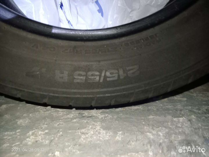 Continental ContiPremiumContact 2 215/55 R17