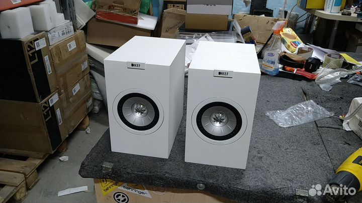 Полочная акустика KEF Q150 Satin White (арт. 30674