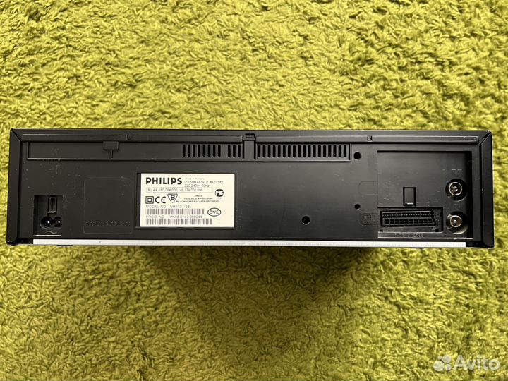 Видеомагнитофон Philips VR-110/58