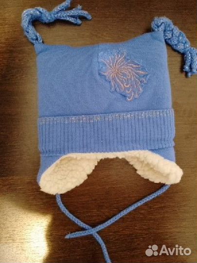 Шапка для девочки новая
