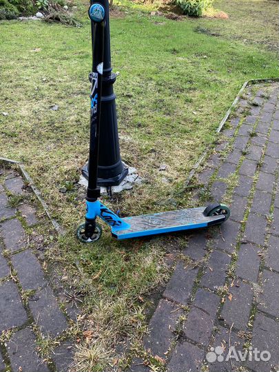 Трюковой самокат mgp