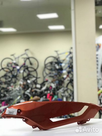 Облицовка бензобака верхняя правая Racer Ranger