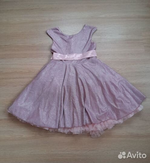 Нарядное платье для девочки 128-134 размер