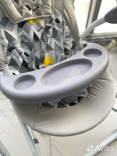 Стул для кормления -электрический качель luxmom 90