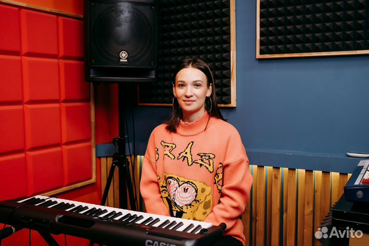 Написание текстов и песен