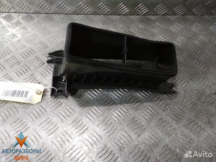 Корпус салонного фильтра Tesla Model X 2019