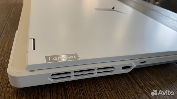 Lenovo legion 5 pro R9/16gb/4060/1tb/ белый