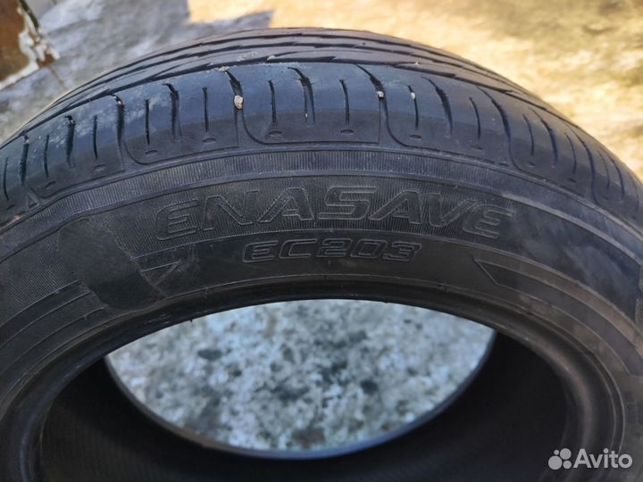 Dunlop Enasave EC203 185/60 R15 84H