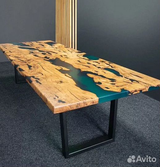 Стол из эпоксидной смолы на заказ