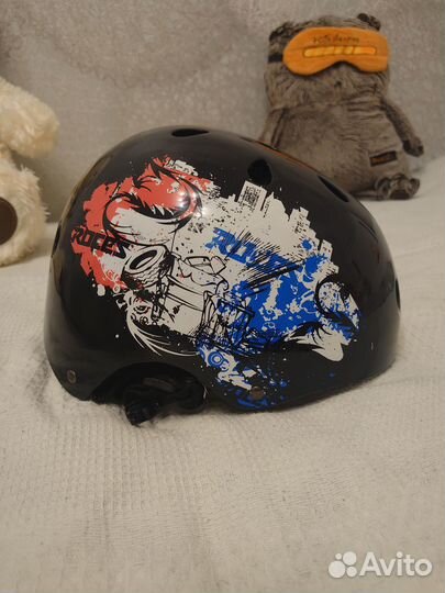 Шлем для катания на роликах