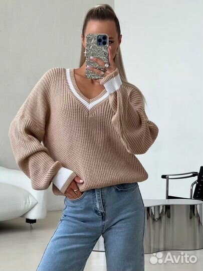 Свитер женский