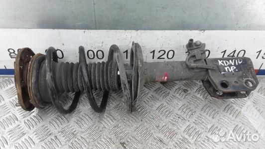 Стойка передняя правая toyota avensis T25 (KDN10N5