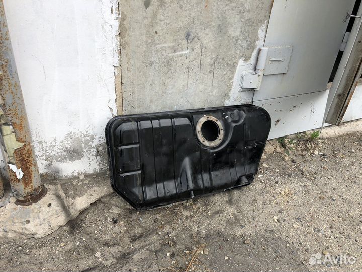 Топливный бак Ваз